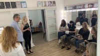 В Кропивницькому жінки-переселенки почали навчатися перукарському мистецтву